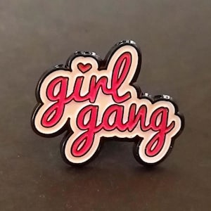 Spilla "Girl gang" Smalto alfiler spillette stift "Girl gang"