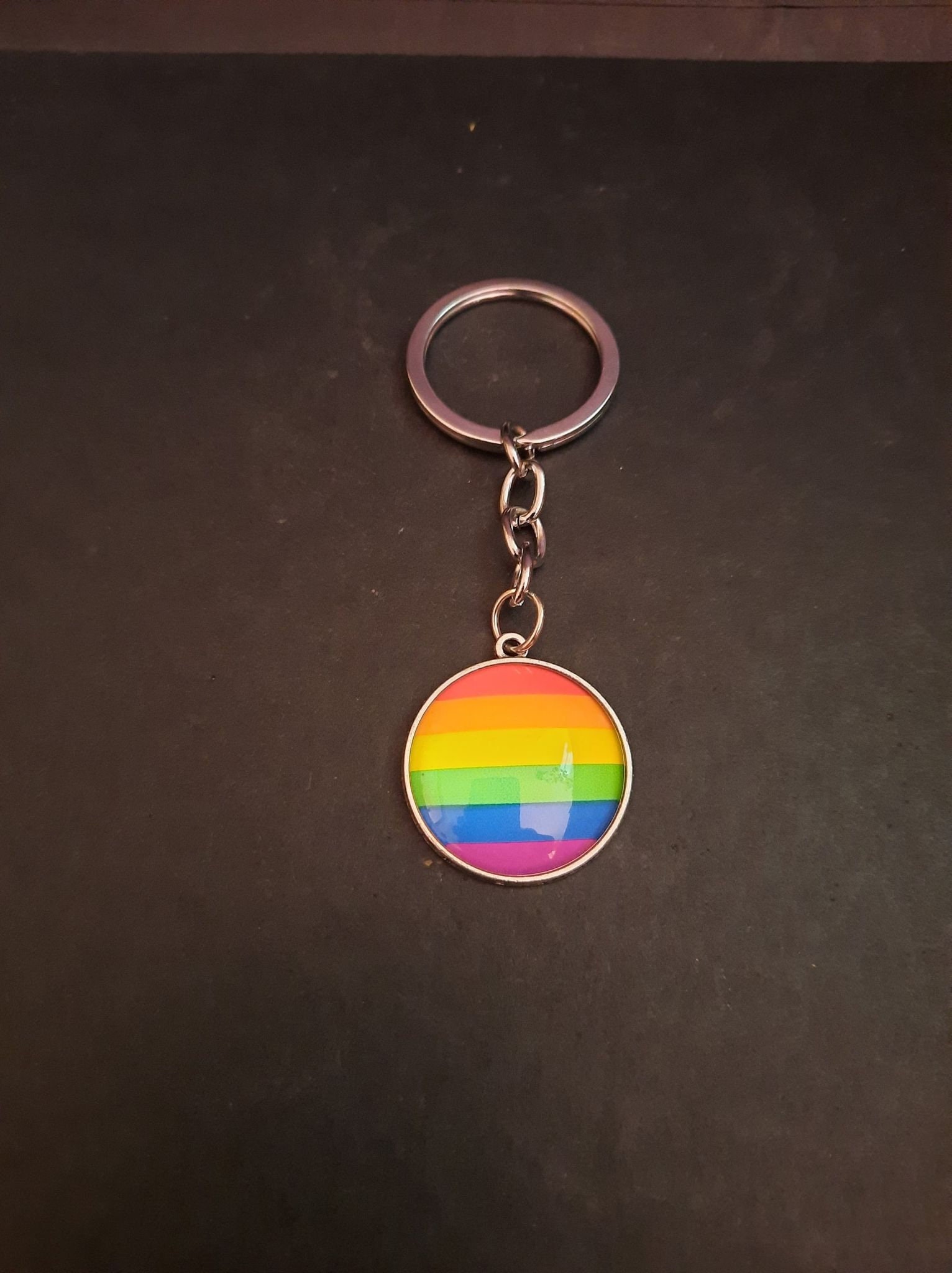 Bracelet porte-clés Transgender Pride Porte-clés ruban drapeau LGBTQ.  Fierté Trans. L'amour c'est l'amour. Porte-clés arc-en-ciel. Prise en  charge LGBTQ. Cadeau de petit ami -  France