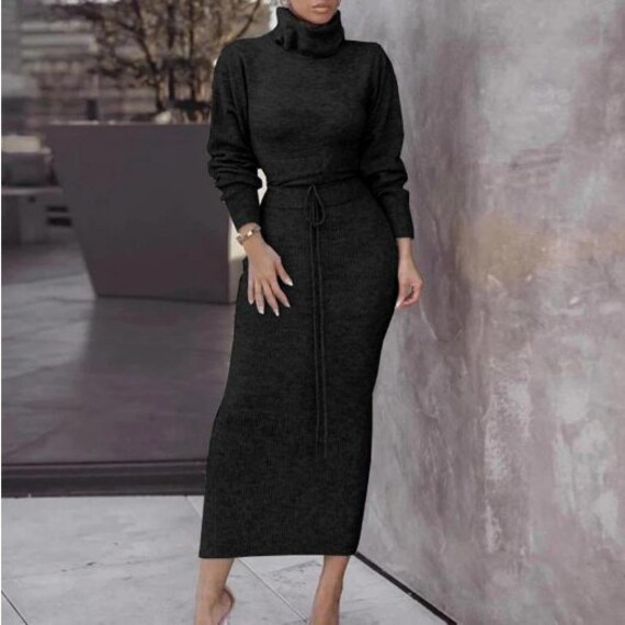 Knit Skirt and Turtleneck Mid-length 