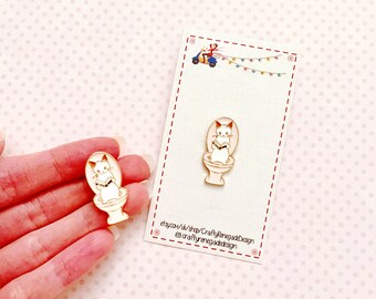 Enamel Pin, cat, kitten, novelty gift, enamel brooch, badge, jewellery, cute gift idea, cat lover, gold pin, pin back button, cat button