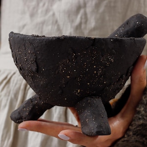 Handmade Black Stoneware Molcajete: Culinary Photography Prop, Matte Finish