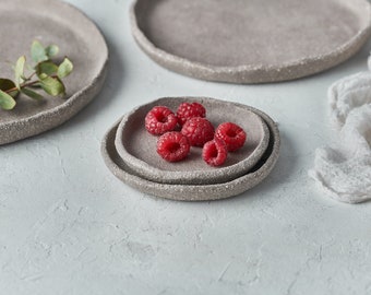 Small plates set of 2, Matte gray Ceramic Plates, Condiment dishes for food photography, Jewellery dishes, Salt dishes for prop styling