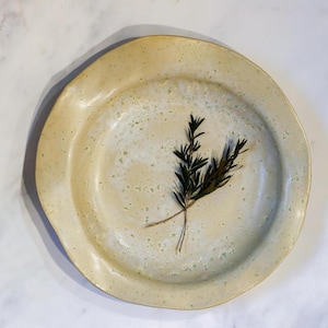 Rustic Stoneware Serving Platter – Handmade Off-White Dish with Wavy Edge for Salad, Fruit or Centerpiece – One-of-a-Kind
