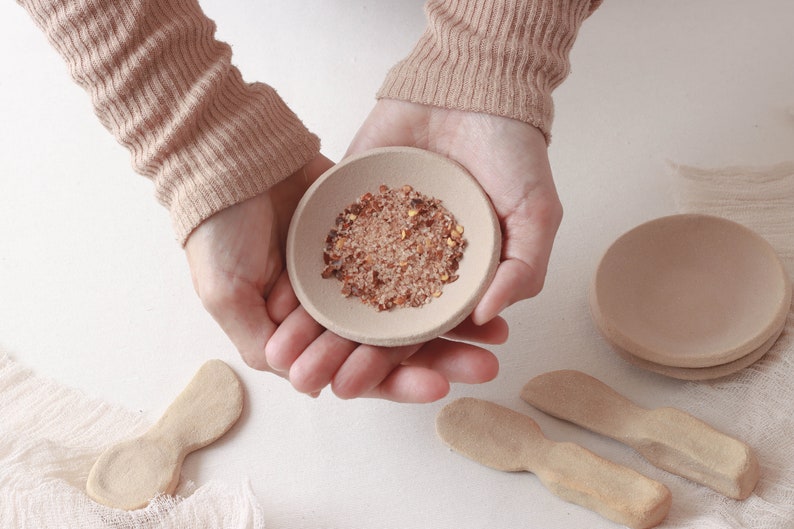 Set di 3 mini ciotole per la fotografia di cibo, ciotole in ceramica per lo styling degli oggetti di scena, piccole ciotole per fotografie di still life, ciotole per spezie per chef immagine 7