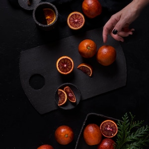 Tabla de cortar negra para fotografías de ambiente oscuro, bandeja de cerámica para servir a los chefs, tabla de pan de cerámica para estilismo culinario