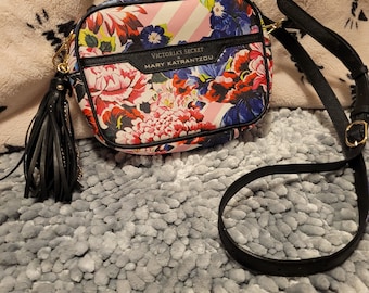 Victoria Secret Handbag, Victoria Secret Pink Handbag, Victoria Secret Flower Small Handbag