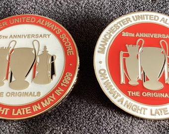 2 Manchester United Football Club 25th Anniversary Treble Winners 1999 Tribute Enamel Pin Badge’s