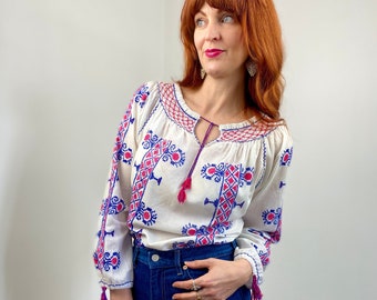 Vintage 70s 80s Embroidered Peasant Blouse