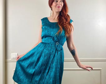 Vintage 1950s 1960s Metallic Brocade Fit & Flare Cocktail Dress