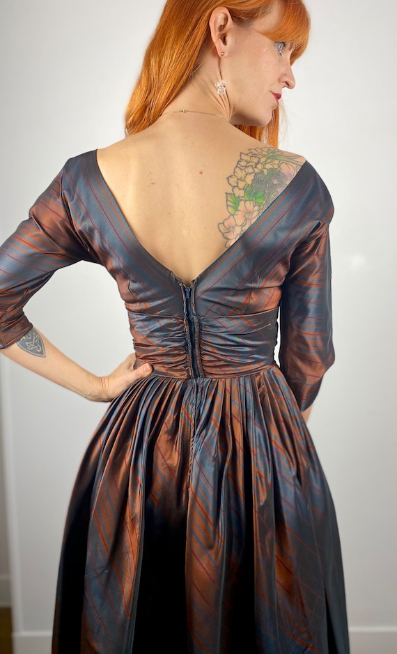 Gorgeous 50s Fit & Flare Party Dress - image 9