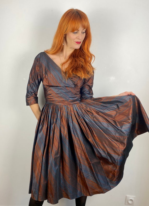 Gorgeous 50s Fit & Flare Party Dress - image 3