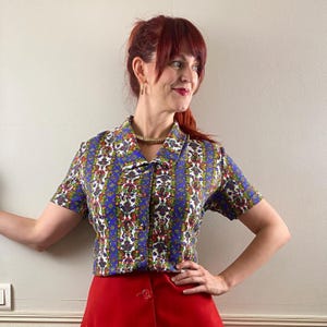 1960s 1970s Vintage Collared Paisley Floral Print Blouse
