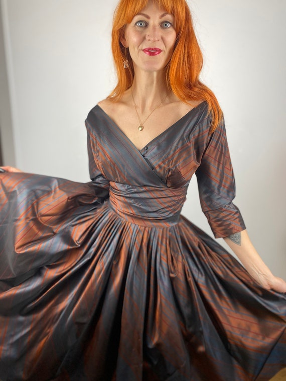 Gorgeous 50s Fit & Flare Party Dress - image 6