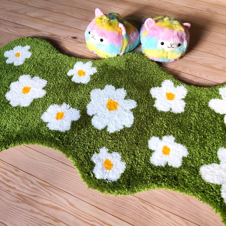 Daisy Flowers Rug Runner Green Meadow With Daisies Hand Tufted Etsy
