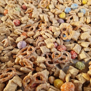 400g Christmas Crunch der verrückte Weihnachtssnack mit weißer Kuvertüre **Plätzchen von der Bäckermeisterin aus dem Allgäu**