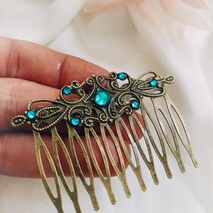 Antique bronze filigree hair comb with emerald green gemstones,Vintage inspired, Sparkly, rhinestones, handmade, Edvardian style, retro look