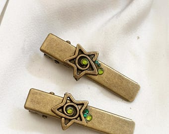 Set of 2 antique bronze alligator hair clip with Celtic star and swirl,green rhinestones, sparkly, crocodile hair clip, handmade, pentagram