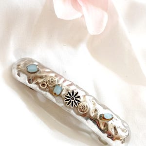 Silver hammered barrette with blue stones and flowers, Celtic style, minimalist, glossy barrette, handmade, wrinkled barrette clip,medium