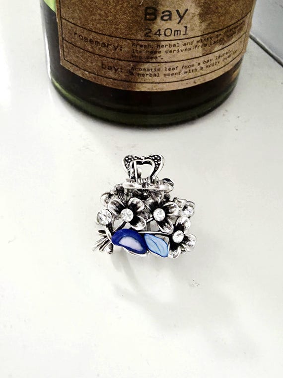 Small Silver Flower Hair Claw, Amethyst Abalone Shell  display picture 2