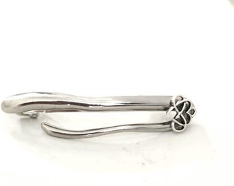 Silver minimalist barrette with Celtic details,floral,slim barrette, sleek barrette, side barrette clip,handmade, thin hair,something silver