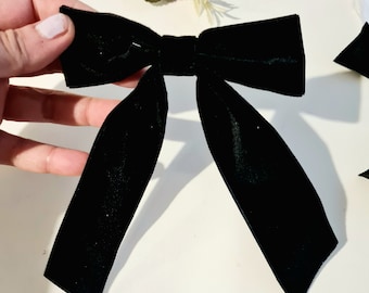 Clip de lazo de terciopelo negro, lazo de pelo PEQUEÑO, clip de lazo de Navidad, lazo de pelo para niños, barrette de lazo de terciopelo sedoso, barrette de lazo de cola larga