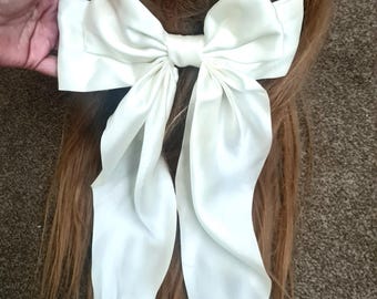 Oversize satin bow barrette,white bow, alternative to veil biridal bow,wedding, long tail bow clip, large hair bow, silky satin bow barrette