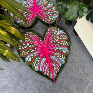 Heart Shaped Caladium Leaf Fluffy Handmade Tufted Rug