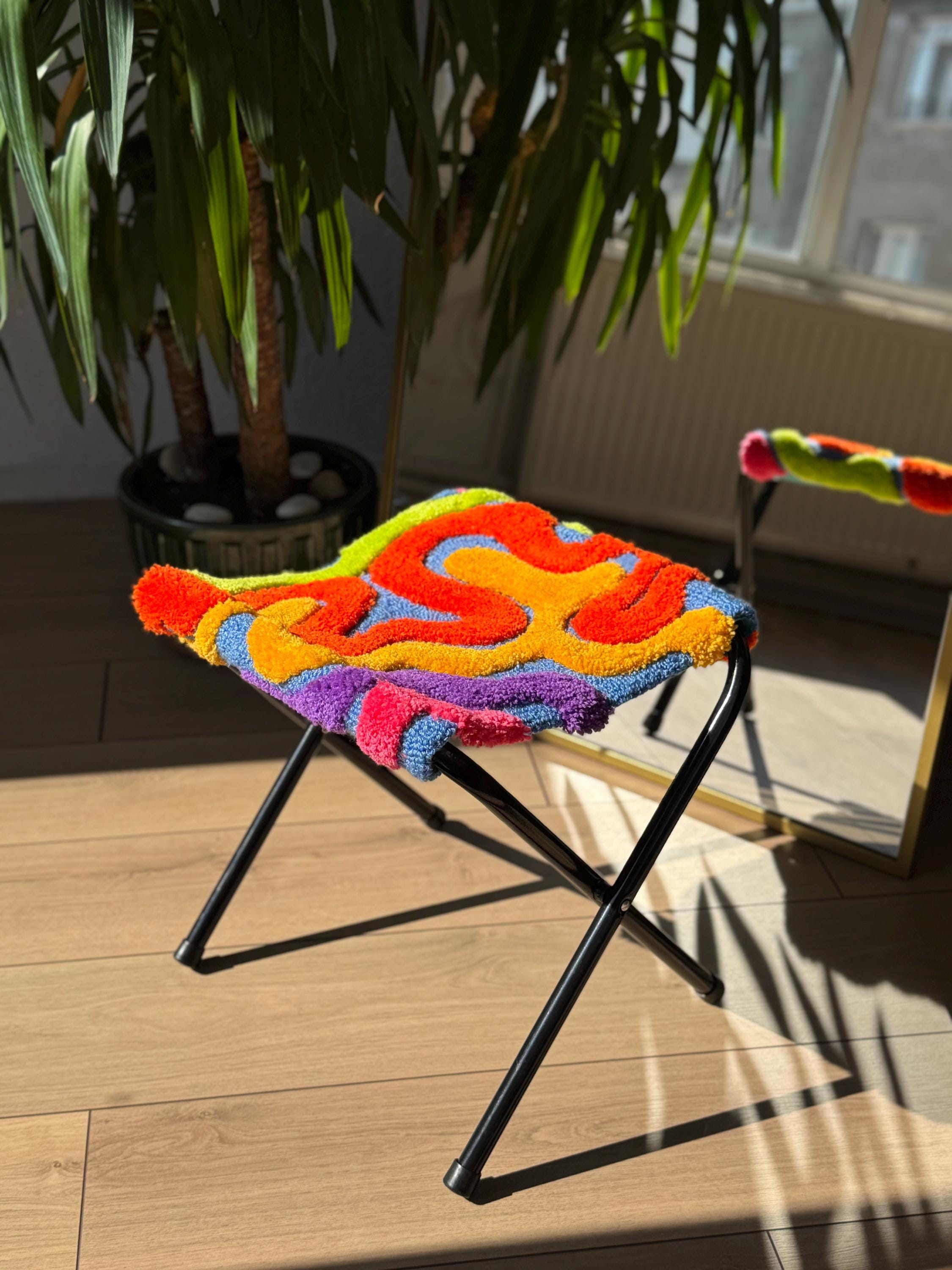 Wavy Colorful Tufted Stool – Handmade 3D Fluffy Furniture – Funky Soft Seating Accent – Sculptural Fiber Art