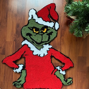 Grinch Tufted Rug - Christmas Gifts