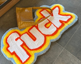 Tapis capitonné duveteux « F*ck » arc-en-ciel | Conception personnalisée