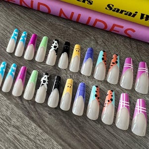 Press on Nails | Glue on Nails | Fake Nails | False Nails | Hand Painted | Glue on nails | Sets of 20 nails | Custom Nails | Long Nails