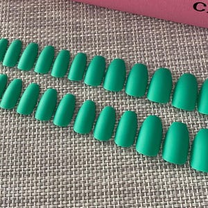 Matte Nails | Glue on Nails | Fake Nails | False Nails | Hand Painted | Stick on nails | Press on Nails | Coffin Nails | Green Nails