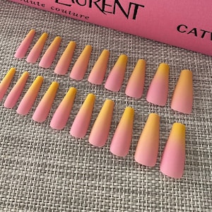 Press on Nails | Glue on Nails | Fake Nails | False Nails | Hand Painted | Glue on Nails | Sets of 20 Nails | Ombre Nails | Pink Nails