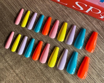 Handgeschilderde acrylpers op nagels | Neon zomer kunstnagels (20 stuks)