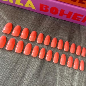 Press on Nails | Glue on Nails | Fake Nails | False Nails | Hand Painted | Gel Nails | Acrylic Nails | Orange Nails | Summer Nails