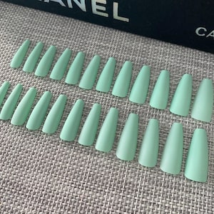 Matte Nails | Glue on Nails | Oval Nails | False Nails | Long Nails | Gel Nails | Green Nails | Reusable Nails | Press on Nails | Mint Green
