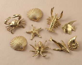 Nautical-Themed Brass Knobs – Coastal Beach Style Knob for Furniture, Cabinets, Custom Engraved Drawers – Crab, Lobster, Octopus