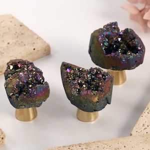 Natural Crystal Single Hole Knobs , Brass Base drawer pulls, Custom Engraved Color Electroplating Crystal wardrobe Knob,Modern Drawer Knob