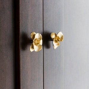 Orchid Gold brass knobs and Pulls,Brass orchid Knobs , flower orchid  drawer pulls, wardrobe Knob Cabinet Knobs Modern Drawer Knob