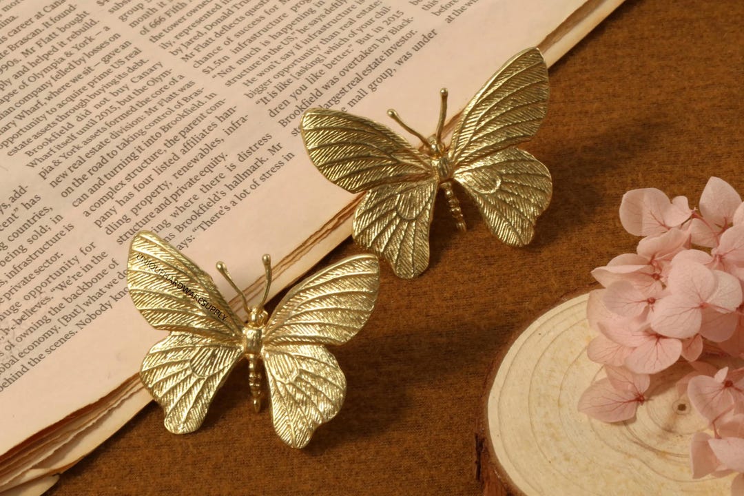 green emerald velvet dress Butterfly Shell Handle