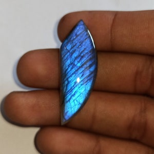Blue Labradorite Gemstone Cabochon: Pear Shape, 29 Carats