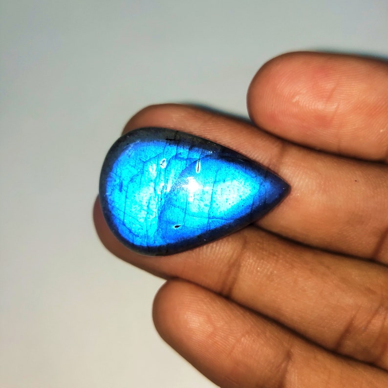 Blue Flashy Gemstone Blue Labradorite Gemstone Cabochon Top Quality Making For Jewelry Labradorite Gemstone 36 Cts Size 30x20x7.5 B#26