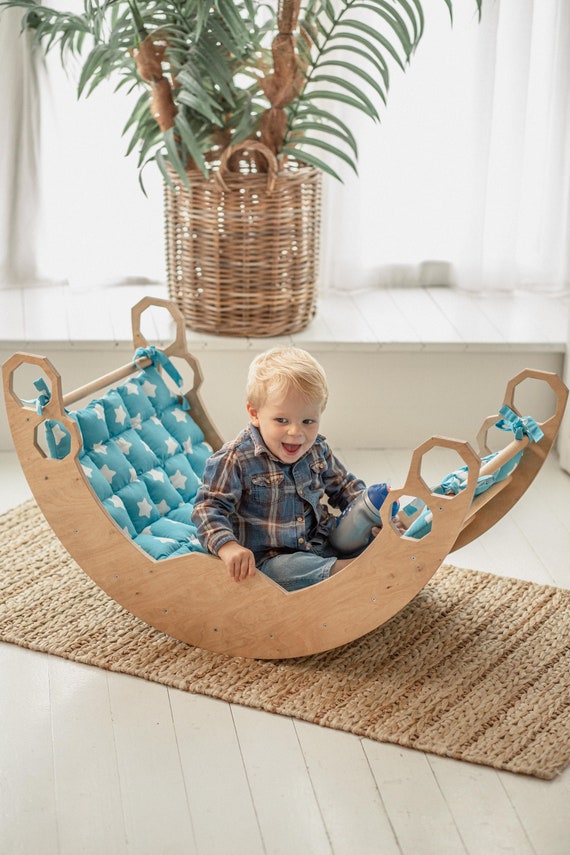 Regalo único para bebés: balancín Montessori con cojín, arco de escalada  almohada, juguetes Montessori, juguete personalizado para niños pequeños  para niños pequeños -  España