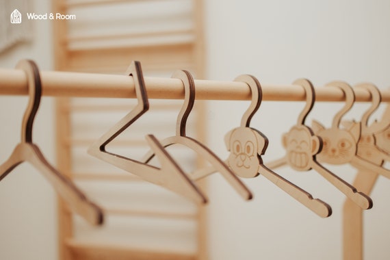 Toddler Hangers Kids Hangers, Baby Hangers - China Wood and Children Hanger  price