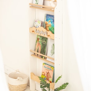 Wooden bookshelf for Nursery storage, Montessori furniture, Wall shelving, Display cabinet, Book organizer, Floating shelf 画像 9