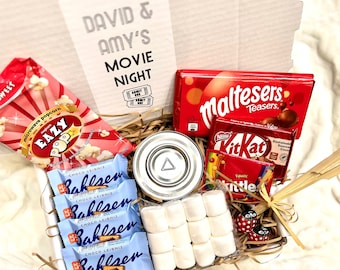 DATE NIGHT SMORES kit, date night mand, Valentijnsdag cadeaus voor hem voor haar, cadeaus voor koppels, s'mores kit, filmavond snacks, date night