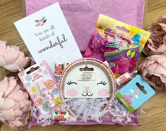 Little Girl Gift Box | Hairbands, Kinetic Sand, Charm Bracelet