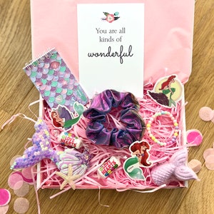 KLEINE MEERJUNGFRAU Geburtstagsgeschenk für kleine Mädchen, Meerjungfrau Geschenke, Schlafgeschenke, große Schwester Geschenk, Partygeschenke, Ariel, Meerjungfrau