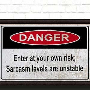 PERICOLO Sarcasmo, ispirato a Suits, il suo regalo di arte murale. Poster meme ad alta risoluzione, immagine retrò digitale scaricabile, immagine boho mancave.