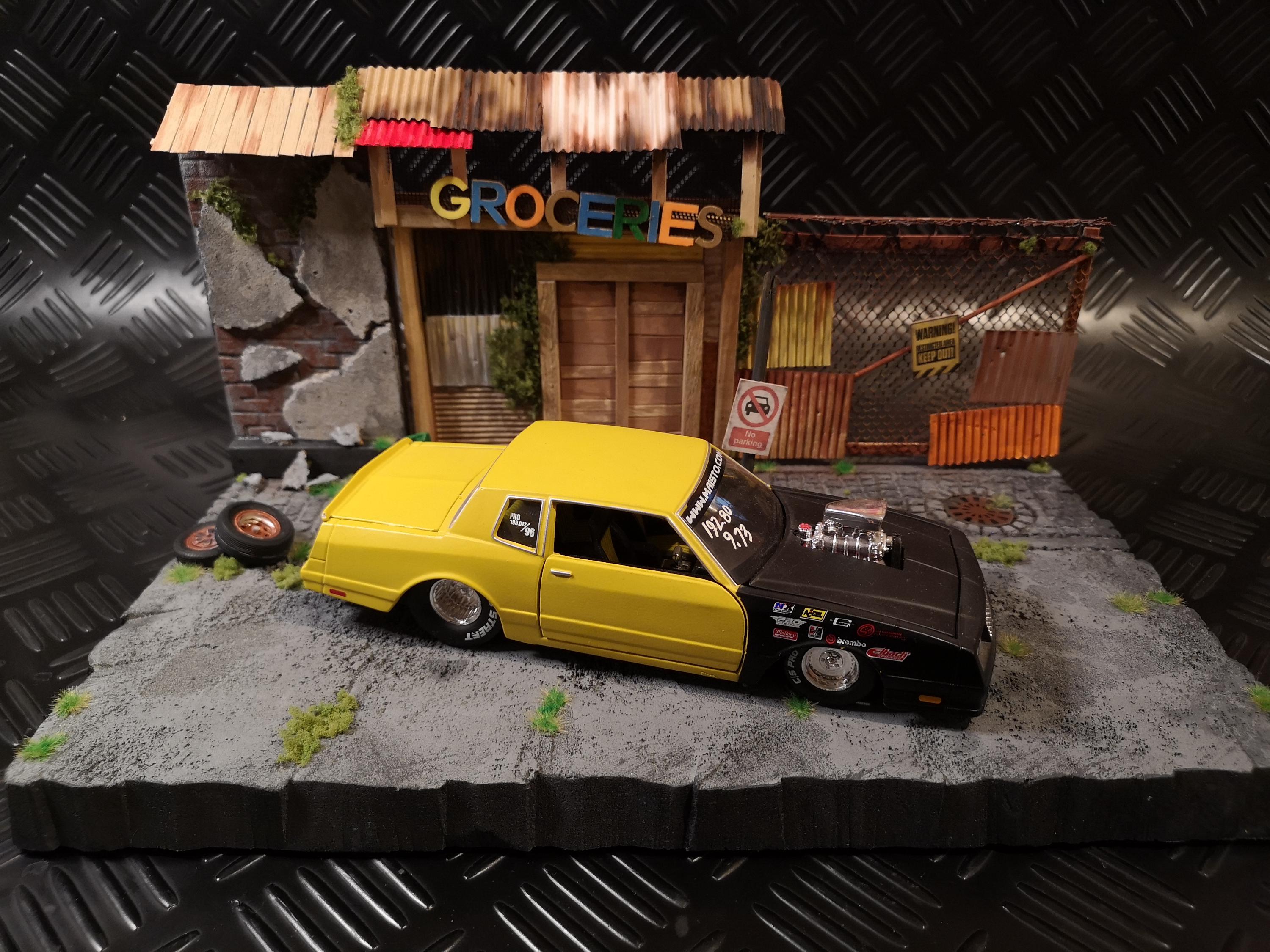 Diorama Wasteland Scenery 1:24 for Vehicles or Figures, Post